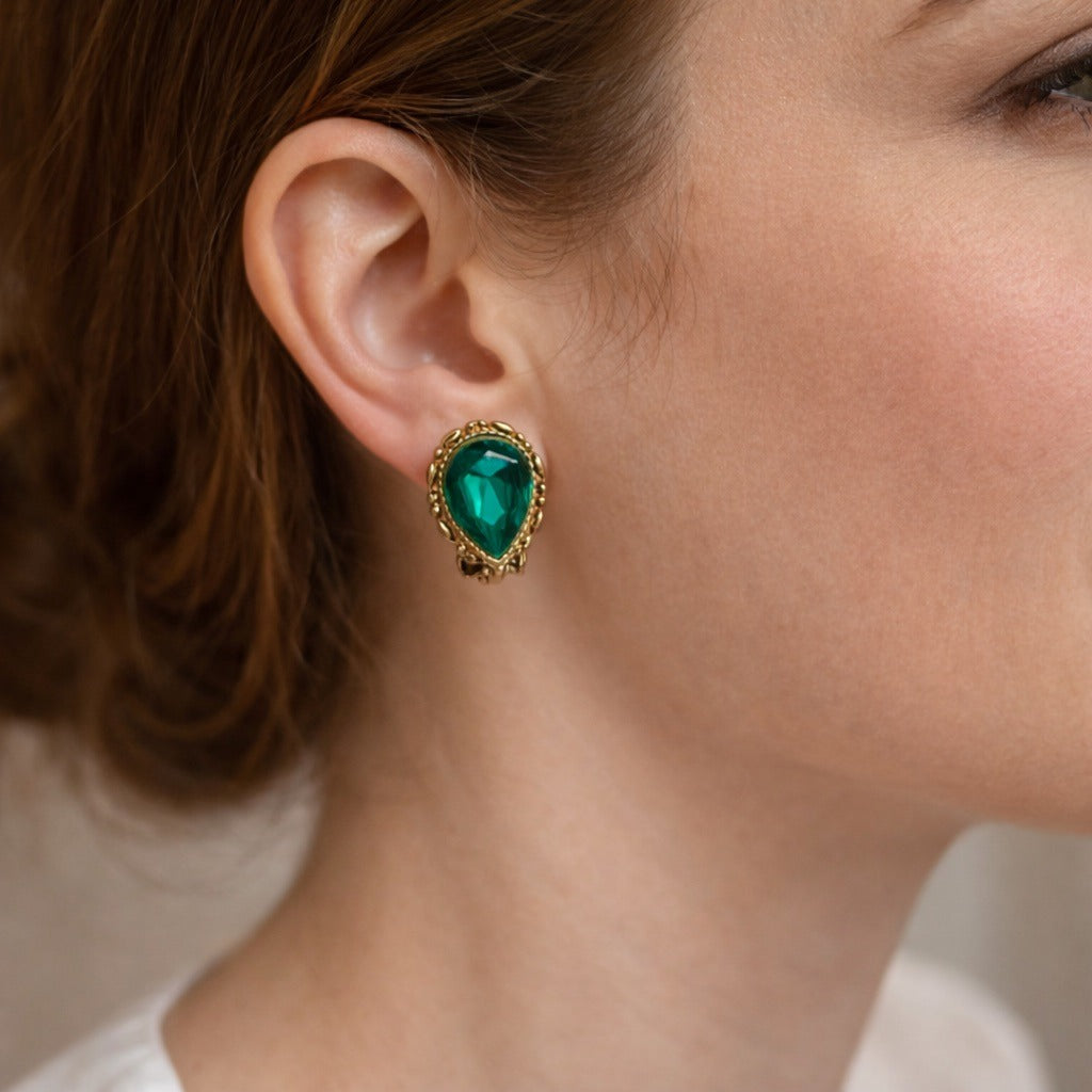 Vintage Emerald Green Rhinestone Clip On Earrings Gold Tone Teardrop Mid Century Costume Jewelry