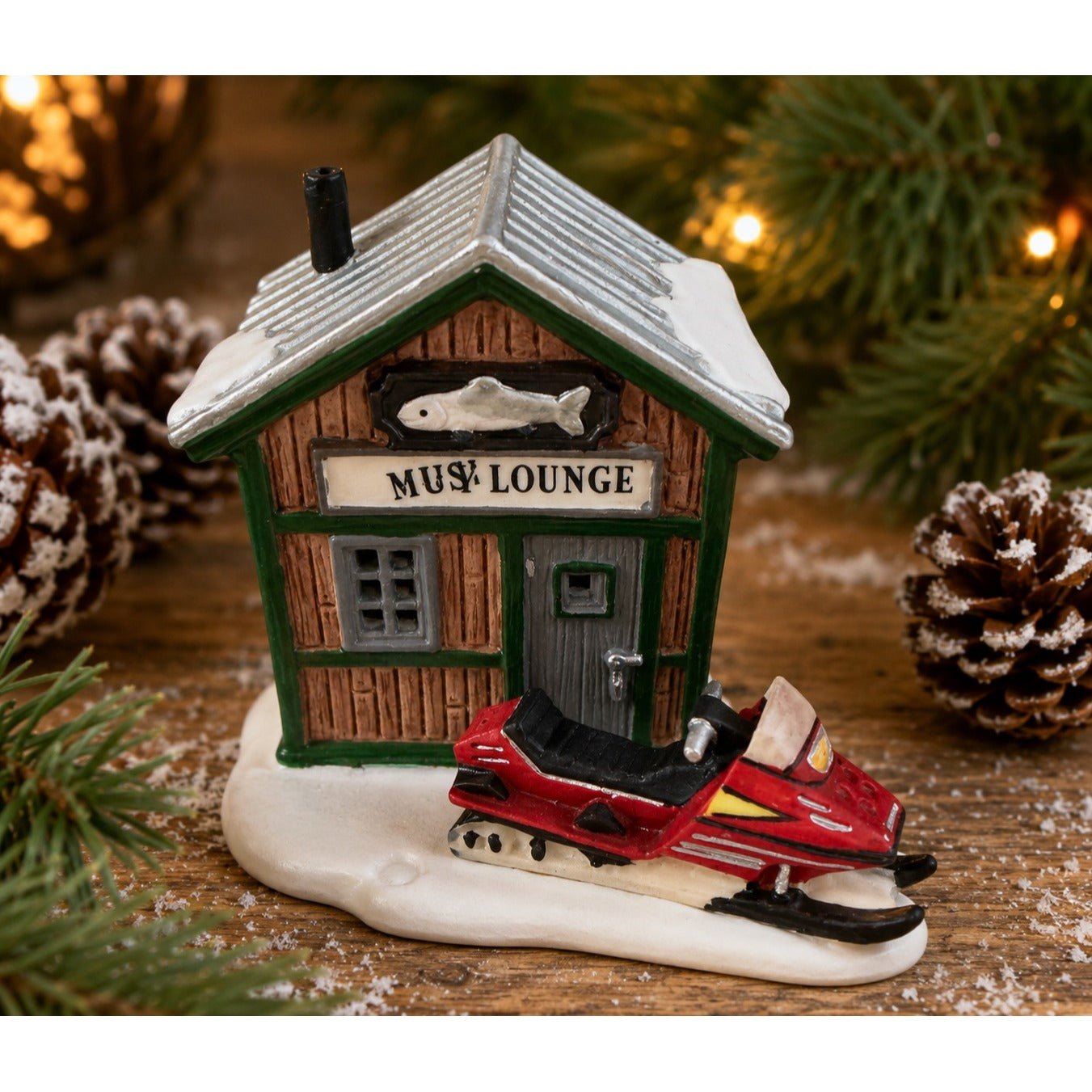 Lemax Mush Lounge Christmas Village Snowmobile Ski Lodge Building Figurine 2001