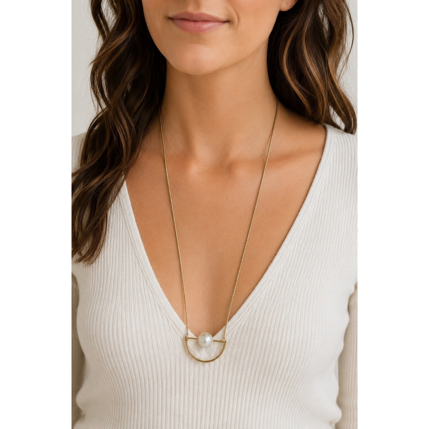 Vintage Gold Tone Faux Pearl Geometric Pendant Necklace Minimalist Modern 24 Inch