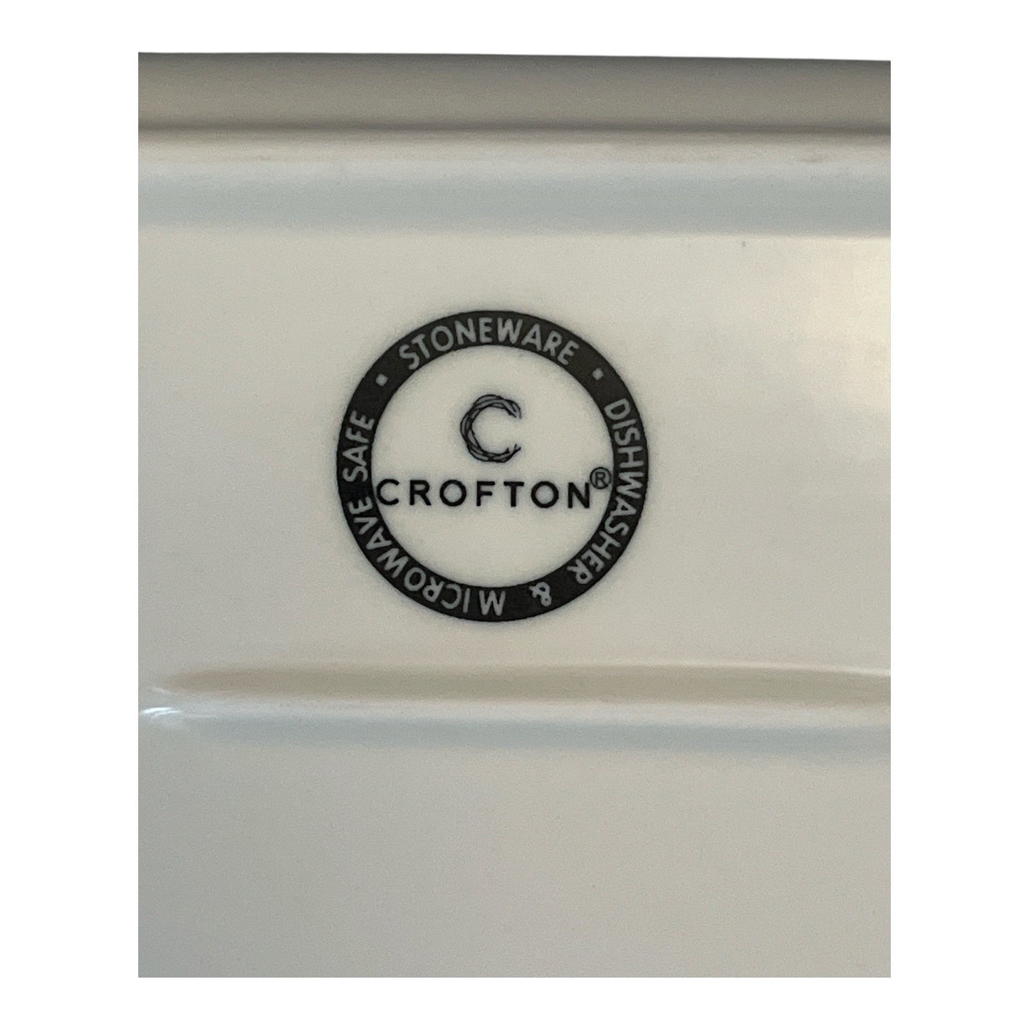 Crofton Stoneware Serving Set – Blue Floral Pattern – 1 Tray & 4 Plates – Microwave & Dishwasher Safe