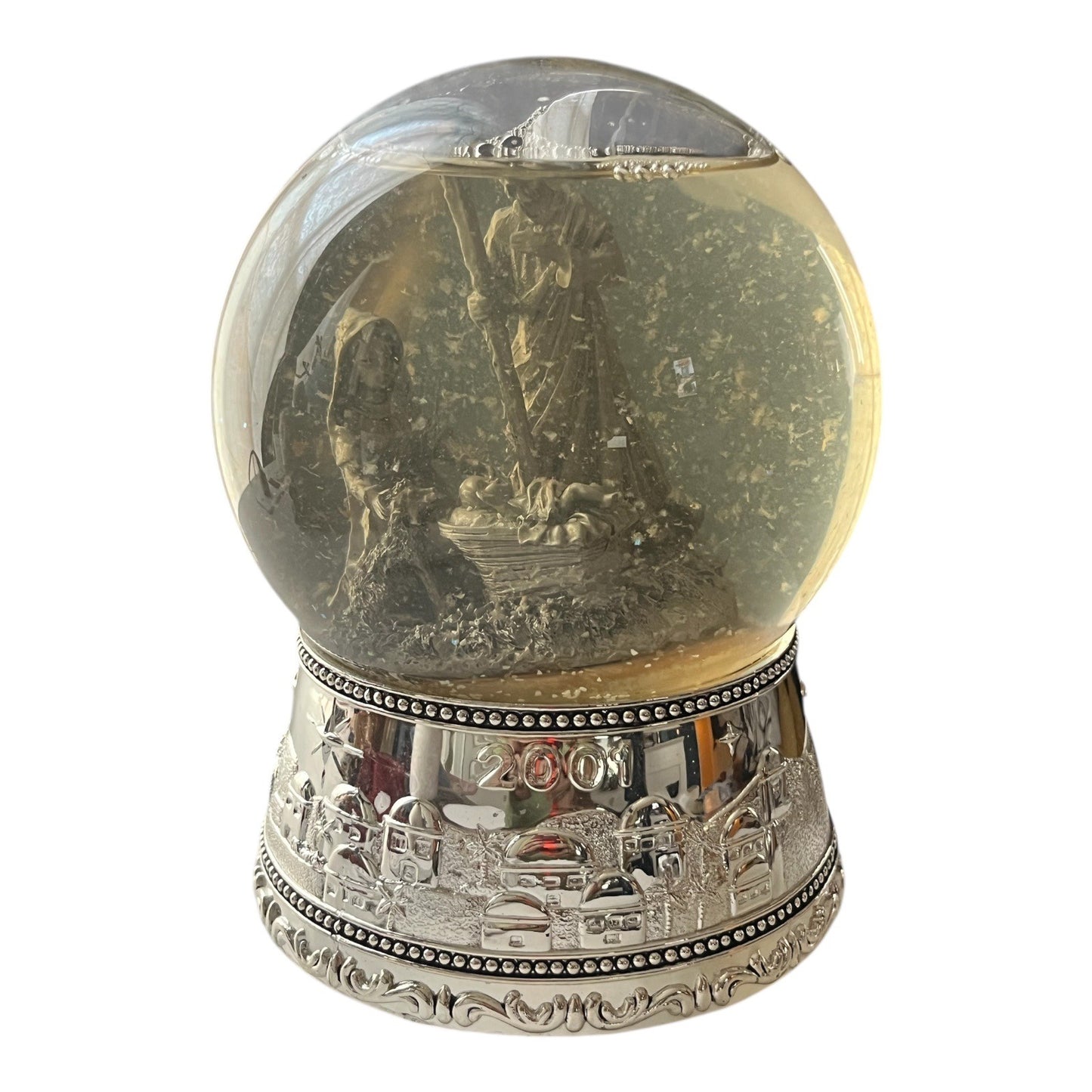 Wallace Silversmiths Christmas 2001 Musical Nativity Snow Globe – Second Edition – “O Little Town of Bethlehem”