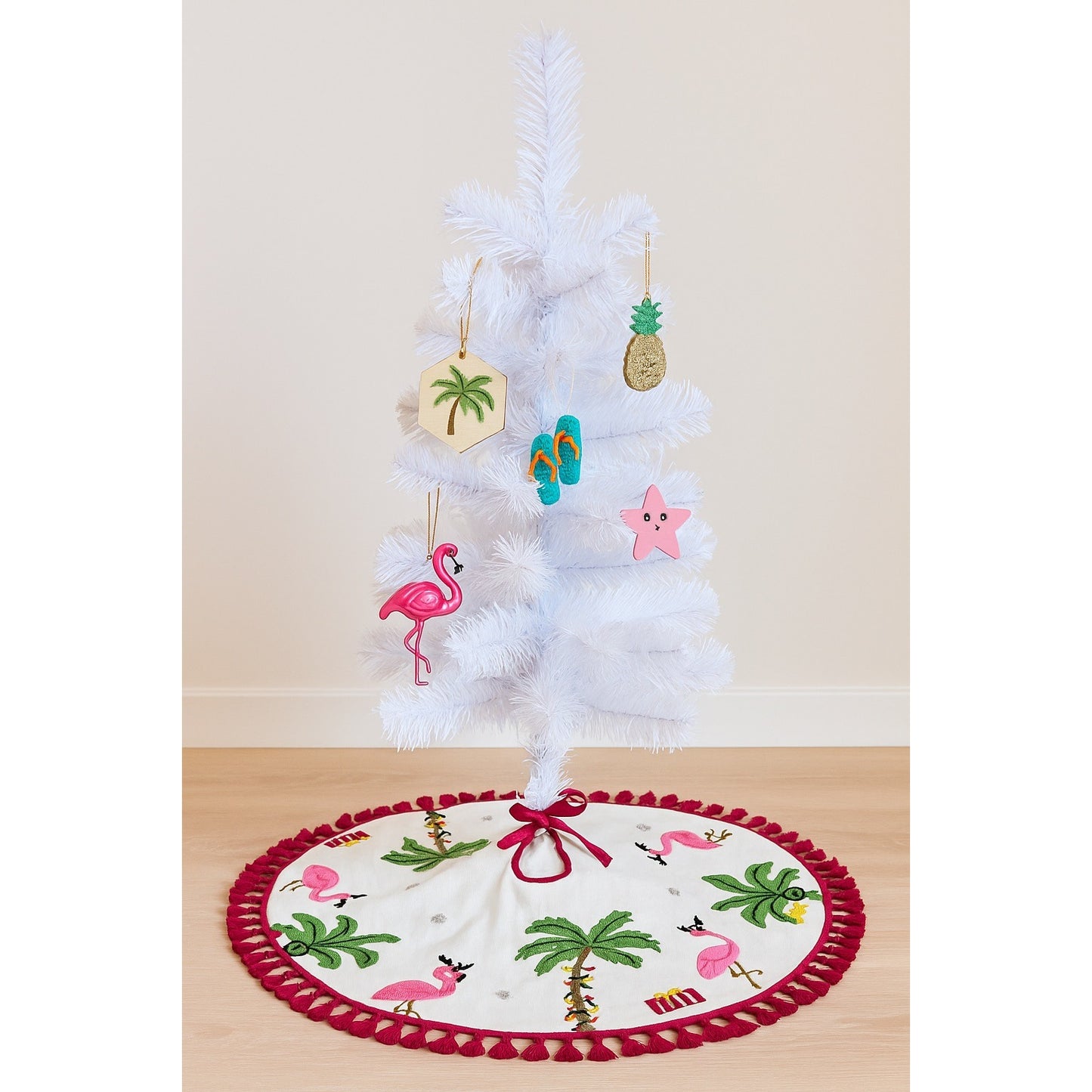 En Vogue International Christmas Flamingo Palm Tree Skirt with Tassel Trim – 24”