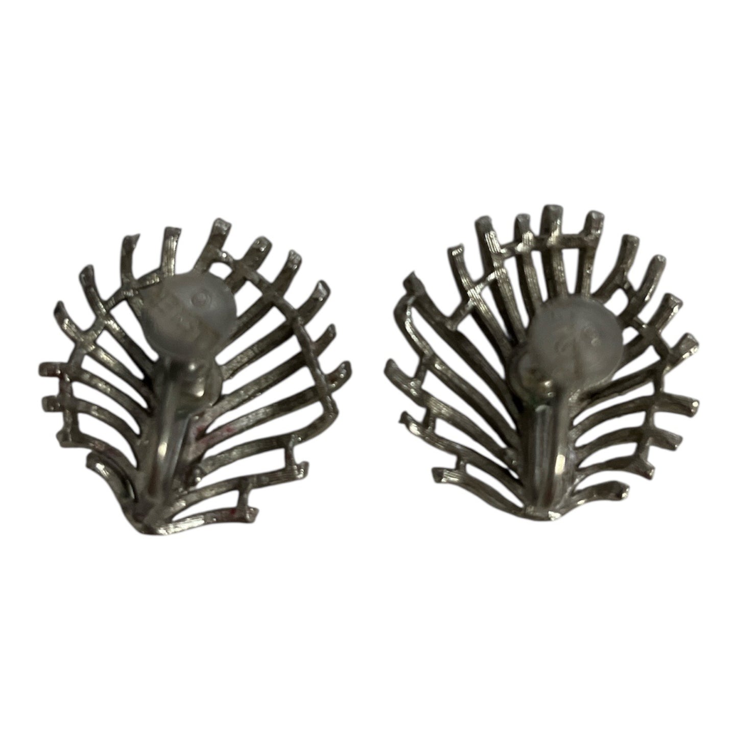 Vintage Lisner Screw-Back Earrings Silver Tone Openwork Leaf Palm Frond Design