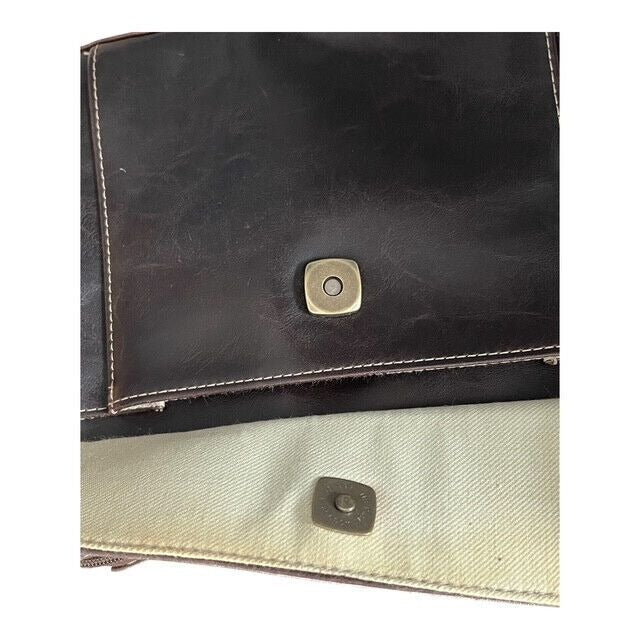 Liz Claiborne Brown Leather Crossbody Bag – Adjustable Strap, Multi-Pocket Organizer