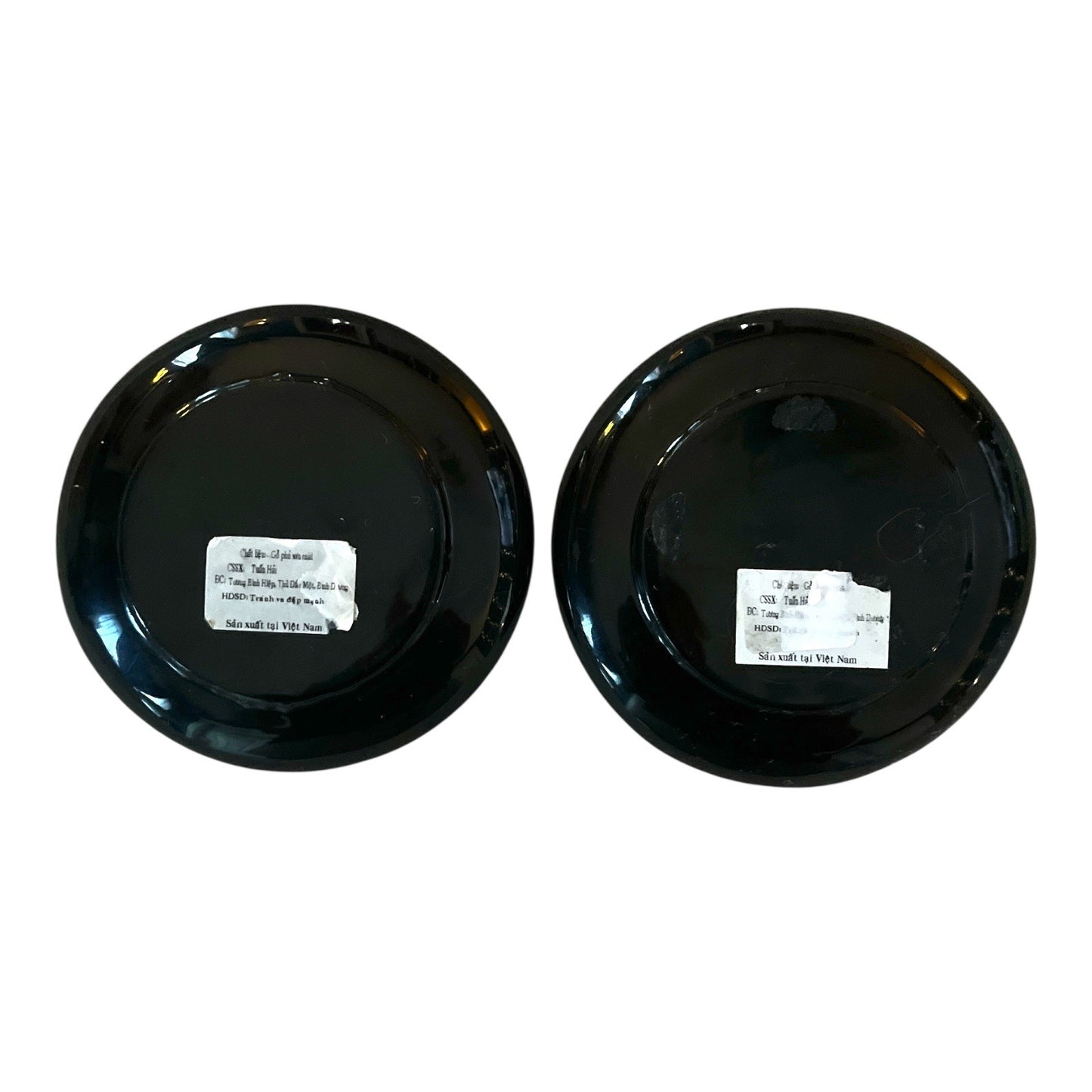 Pair of Vietnamese Lacquerware Decorative Plates – Hand-Painted Wood, Tuấn Hải, 4.75"