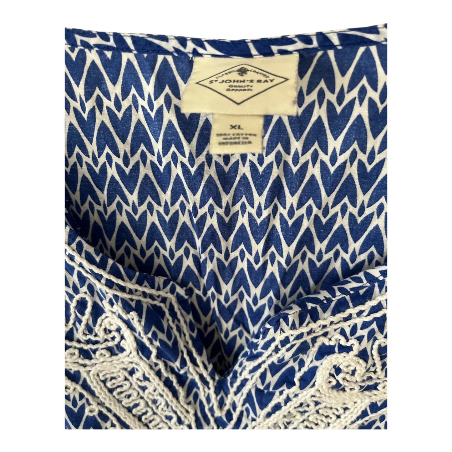 VTG St. John's Bay Women's XL Blue White Tunic Top – Embroidered Neckline, 100% Cotton