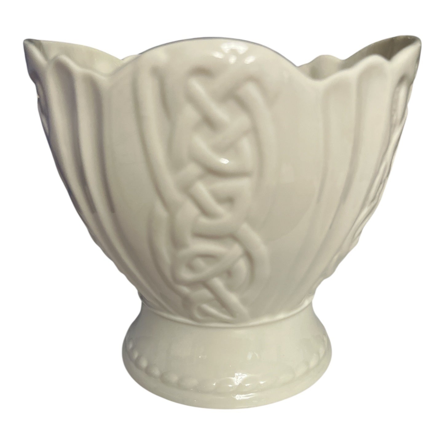 Belleek Trinity Mini-Cache Pot, St. Patrick’s Day 2004, Limited Edition #2614/4400 – Minor Flaw