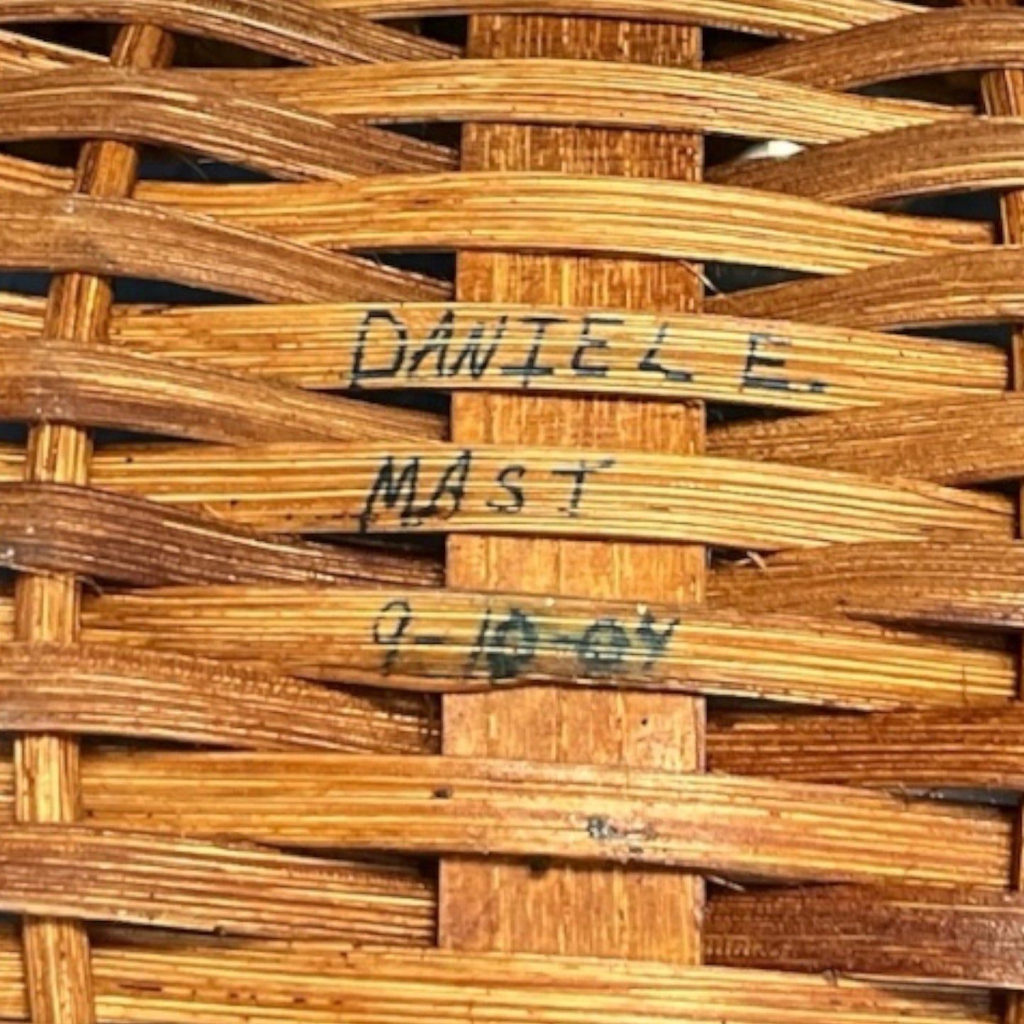 2004 Signed Handwoven Basket by Daniel E. Mast – Amish Folk Art Style – Lemon-Shaped Base