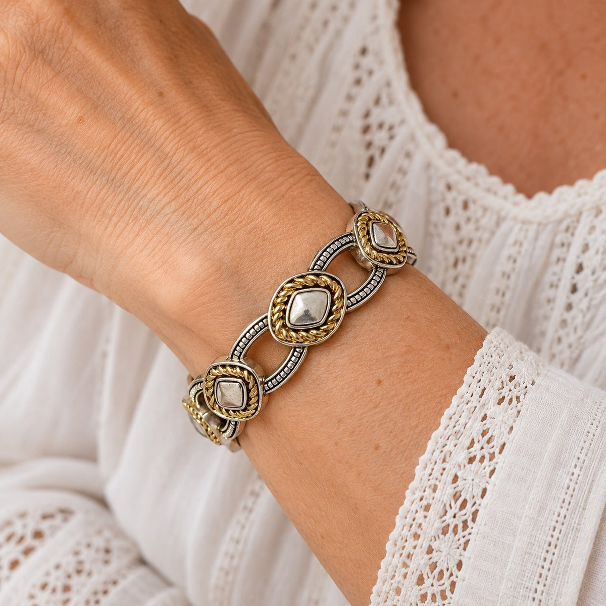 Vintage Two Tone Gold Silver Rope Link Stretch Bracelet