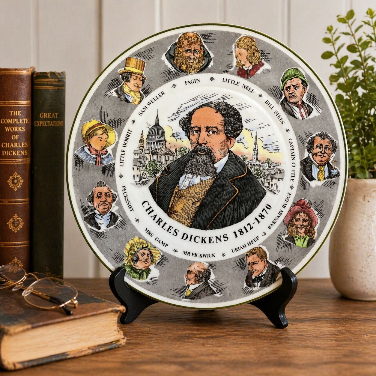 Royal Doulton Charles Dickens Plate 10.5” English Translucent China TC1042 Character Portrait
