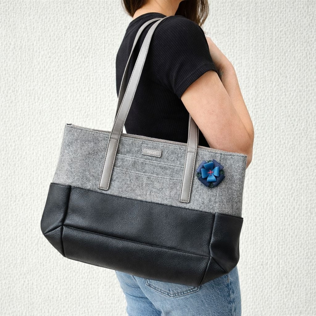 Relic Tote Bag Gray Felt & Black Faux Leather Shoulder Bag Early 2000s Vintage