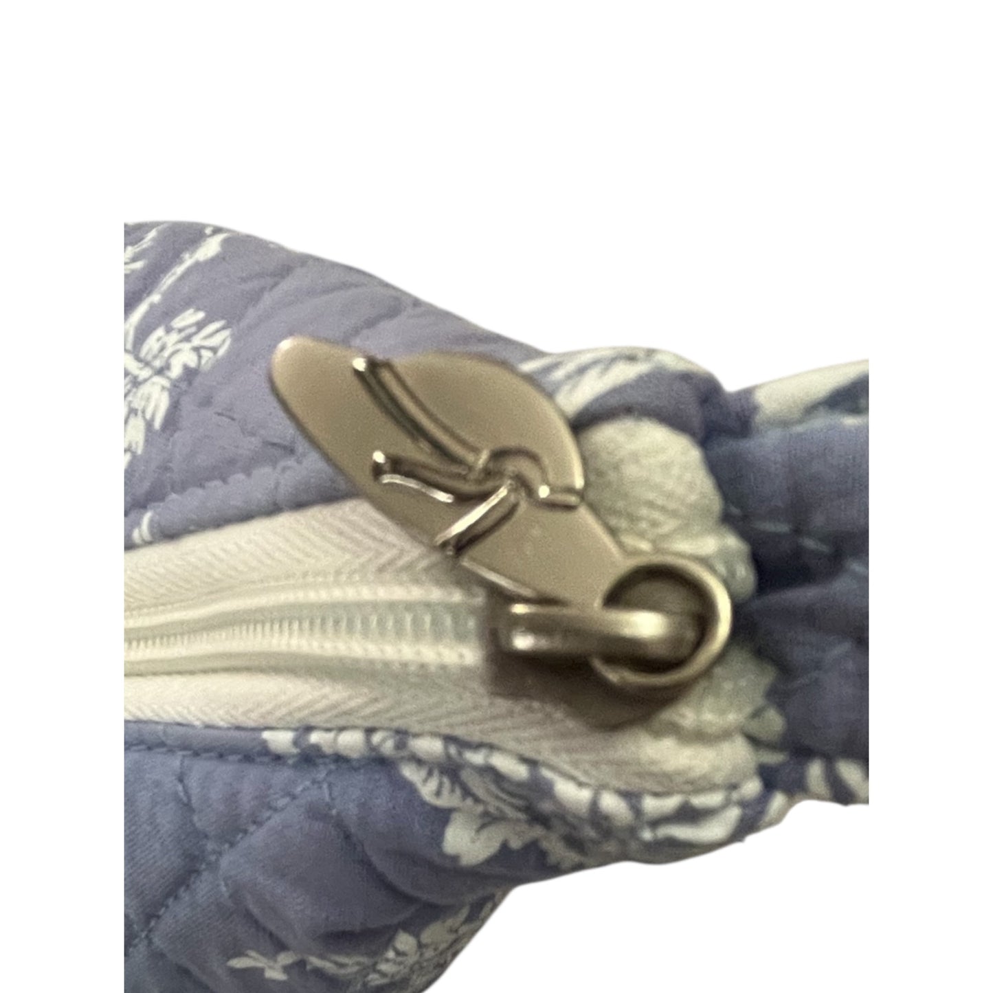 Vtg NWT Isabella’s Journey Quilted Shoulder Bag – Blue Toile Floral Print, 8x12x4, 9” Drop