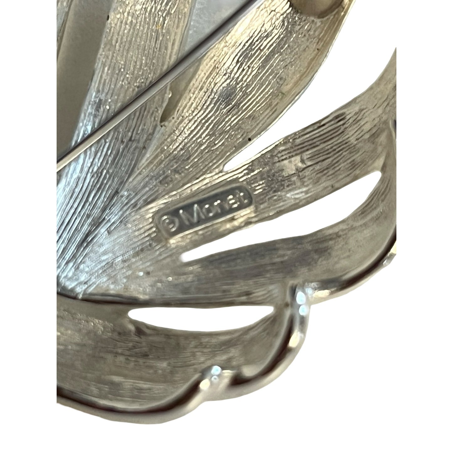Monet Silver Tone Ribbon Swirl Brooch Vintage Abstract Leaf Pin 2.5”