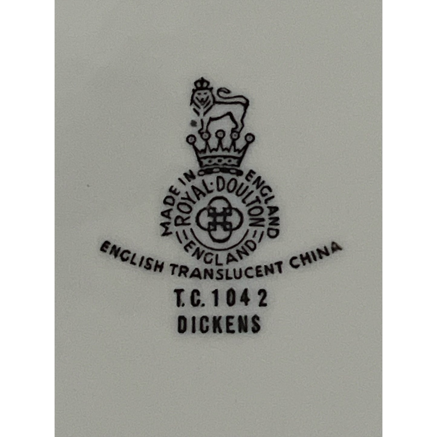 Royal Doulton Charles Dickens Plate – T.C.1042 – Estimated Age: Circa 1973–1976 – Made in England