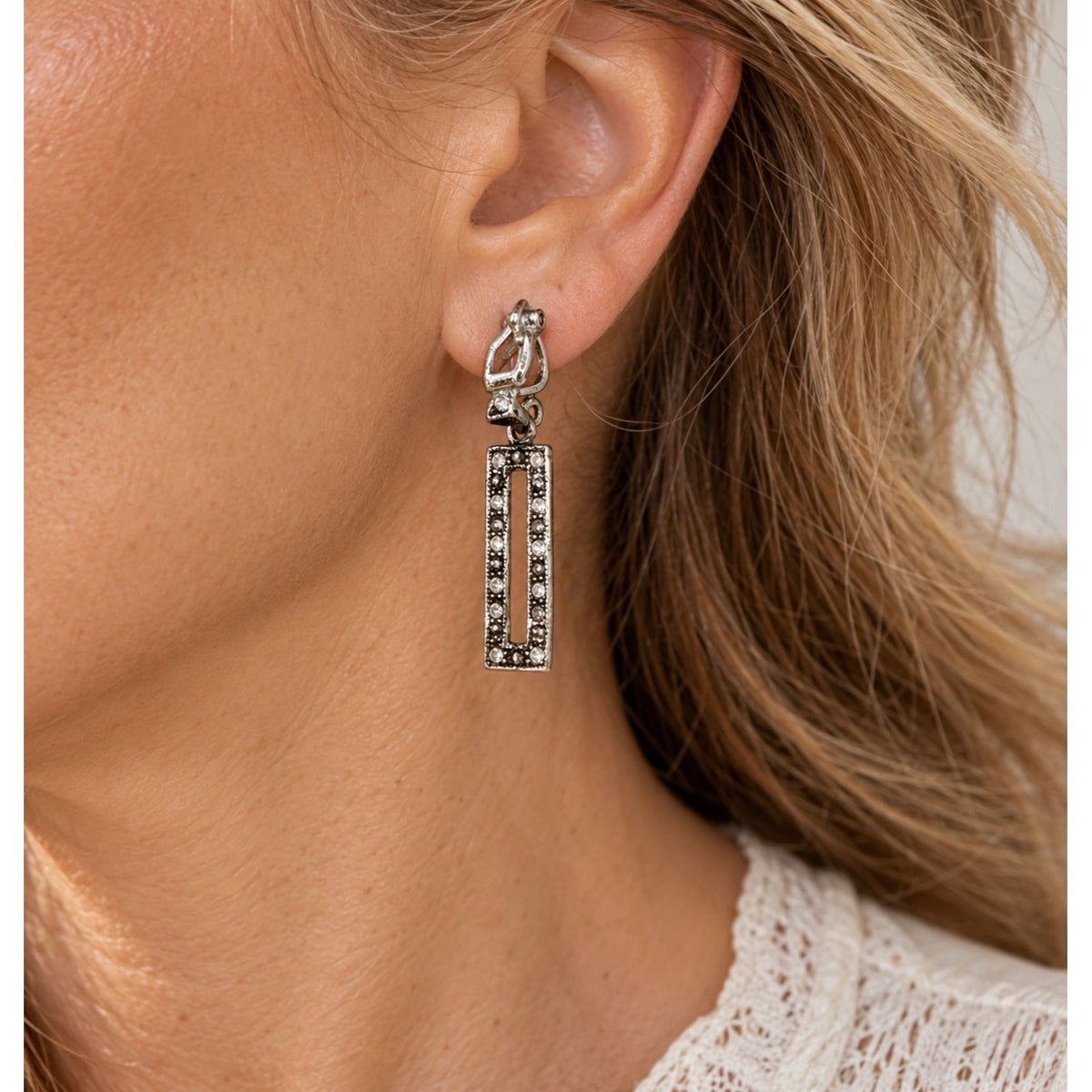 Vintage Rhinestone Open Rectangle Clip On Dangle Earrings