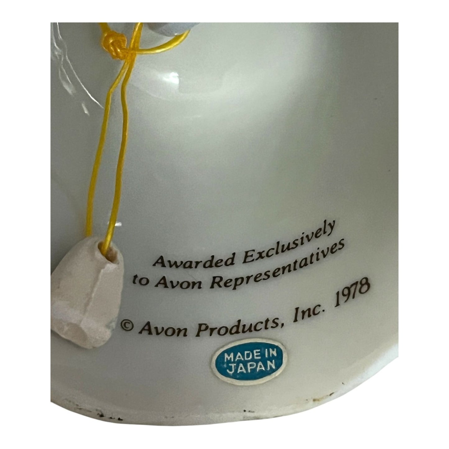 1978 Avon Award Porcelain Bell – Winter Scene – Made in Japan – Gold Trim – Exclusive Rep Gift