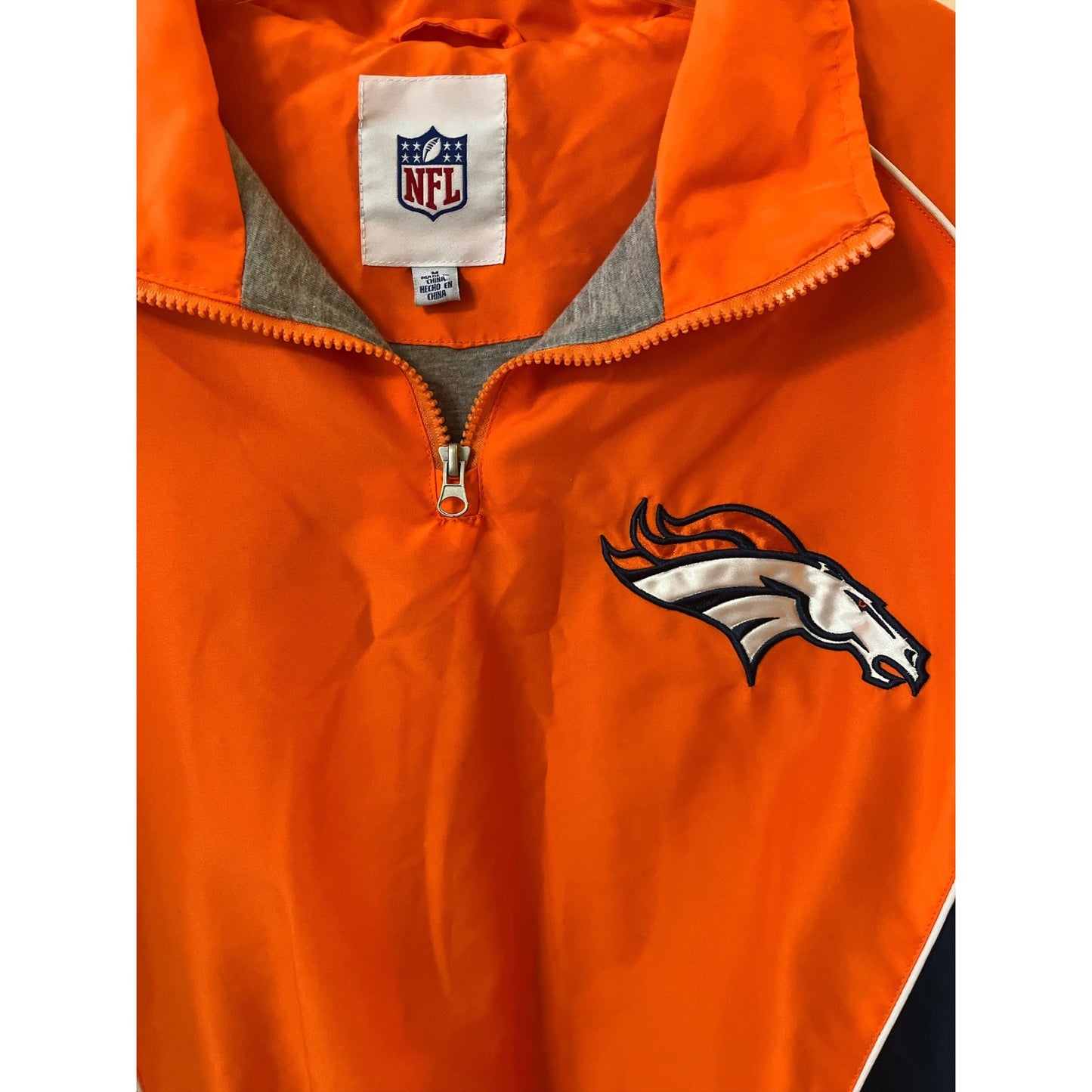 Denver Broncos NFL Pullover Jacket Medium Orange & Navy Quarter-Zip Lightweight