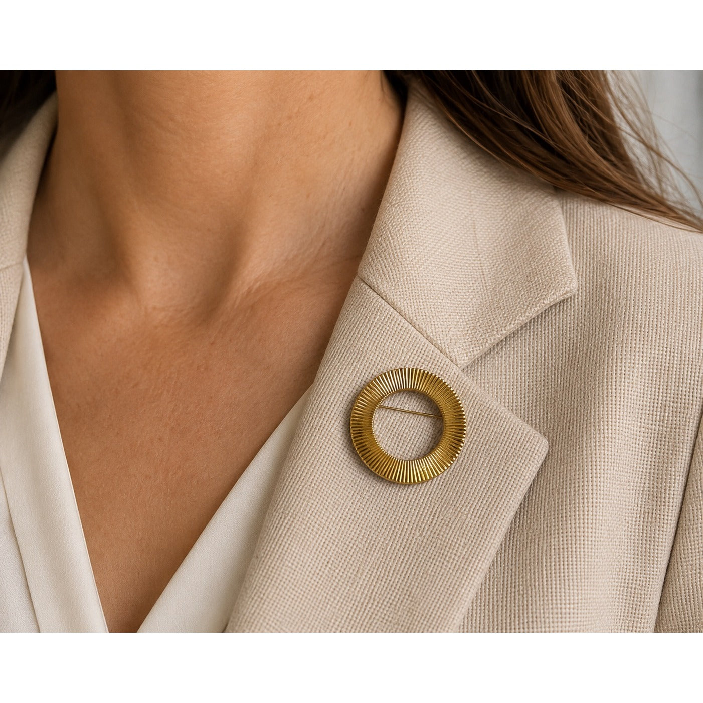 Vintage Gold Tone Circle Brooch Textured Round Open Center Pin