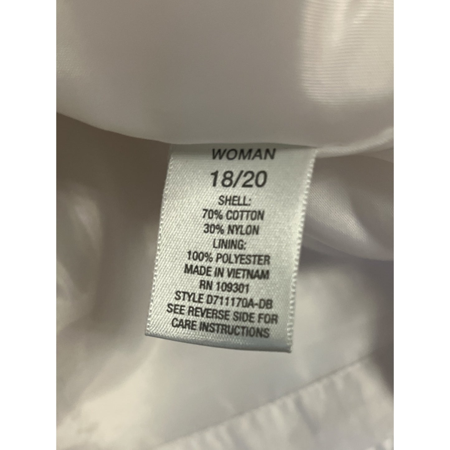 Dressbarn Woman White Utility Jacket – Size 18/20 – Cotton Nylon Blend, Full Zip, Adjustable Waist – Appears Unused