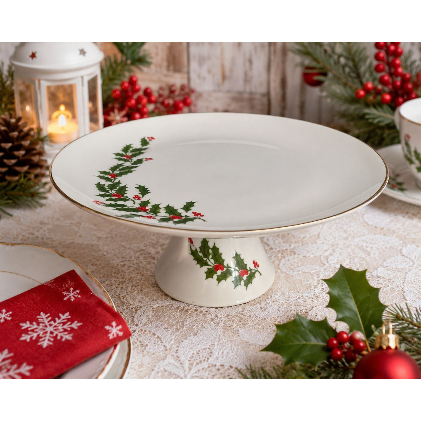 Vintage Made in Japan Holly Pedestal Cake Stand Christmas Dessert Serving Plate 10 Inch