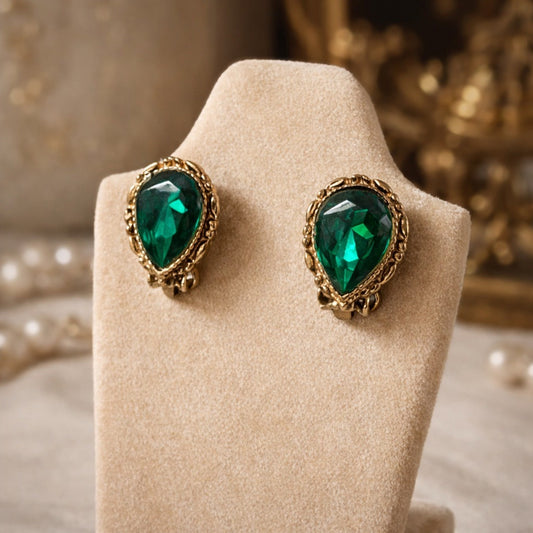 Vintage Emerald Green Rhinestone Clip On Earrings Gold Tone Teardrop Mid Century Costume Jewelry