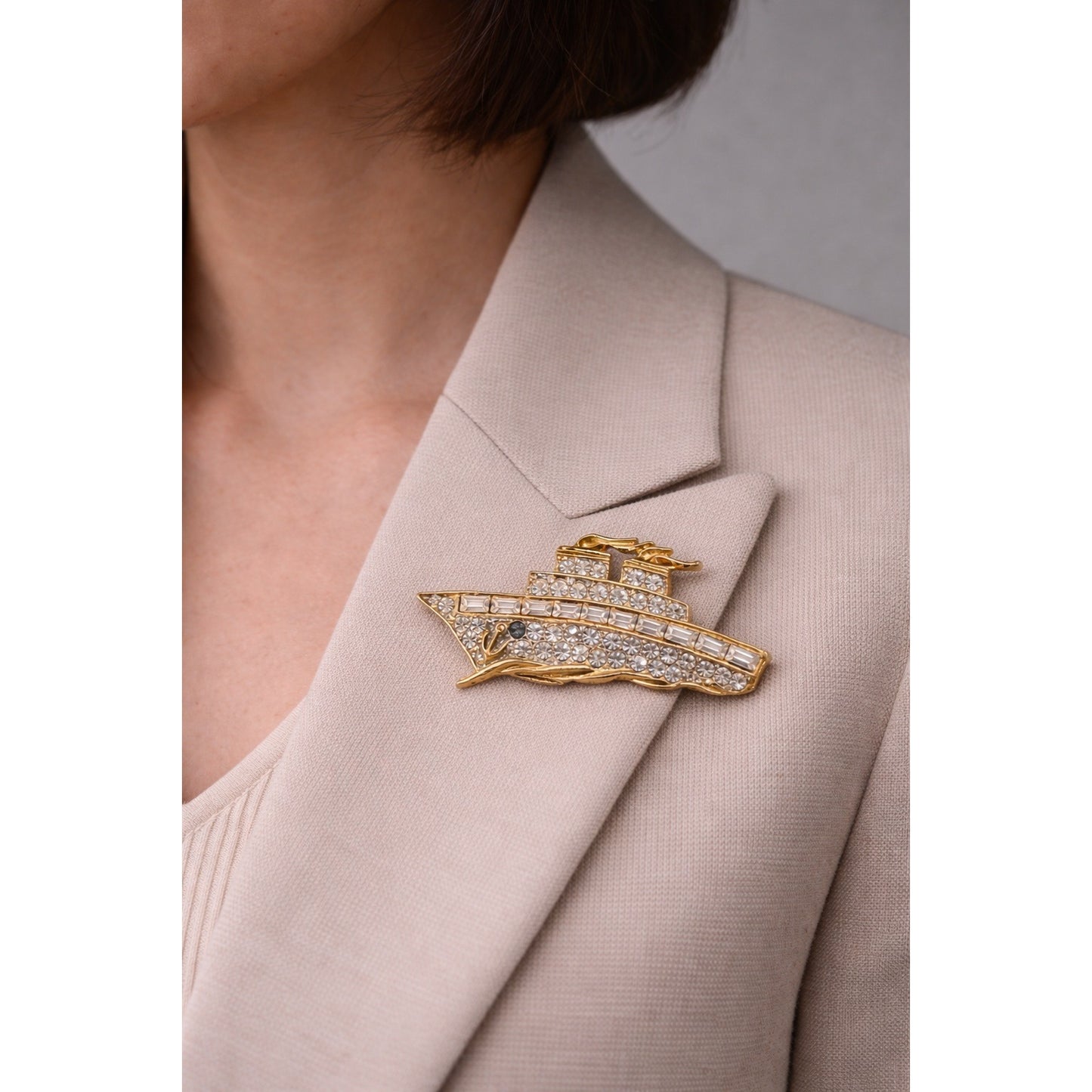 Vintage Rhinestone Cruise Ship Brooch Gold Tone Boat Pin Nautical Jewelry 2.25”
