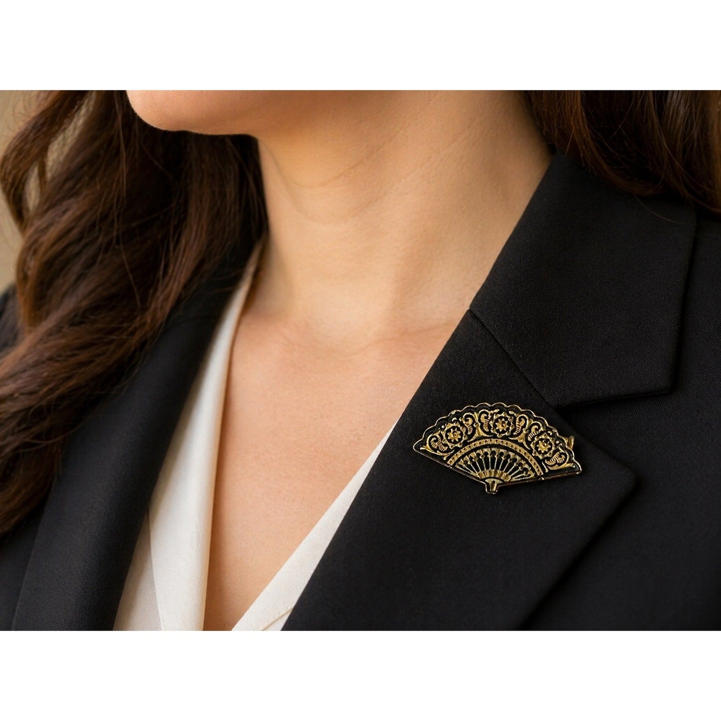 Vintage Gold Tone Fan Brooch Black Enamel Filigree Floral Folding Fan Pin