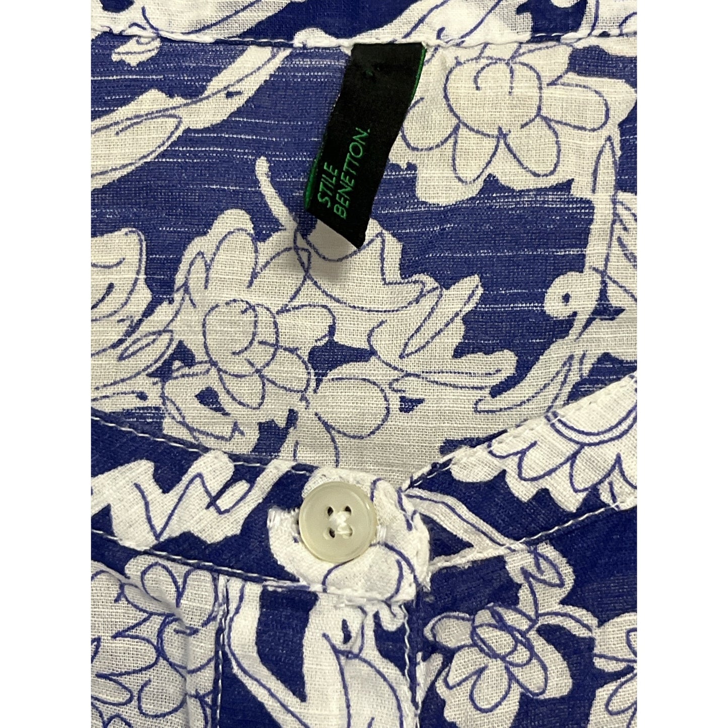 United Colors of Benetton Blue White Floral Cotton Blouse XS Lightweight Button Front Top