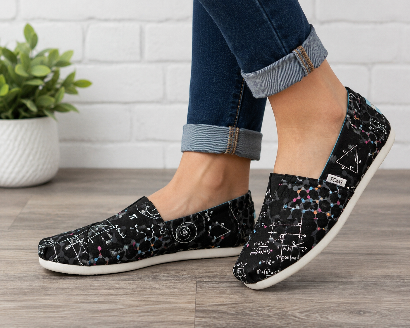 TOMS Women’s Size 6.5 Black Science Math Formula Print Classic Slip On Shoes