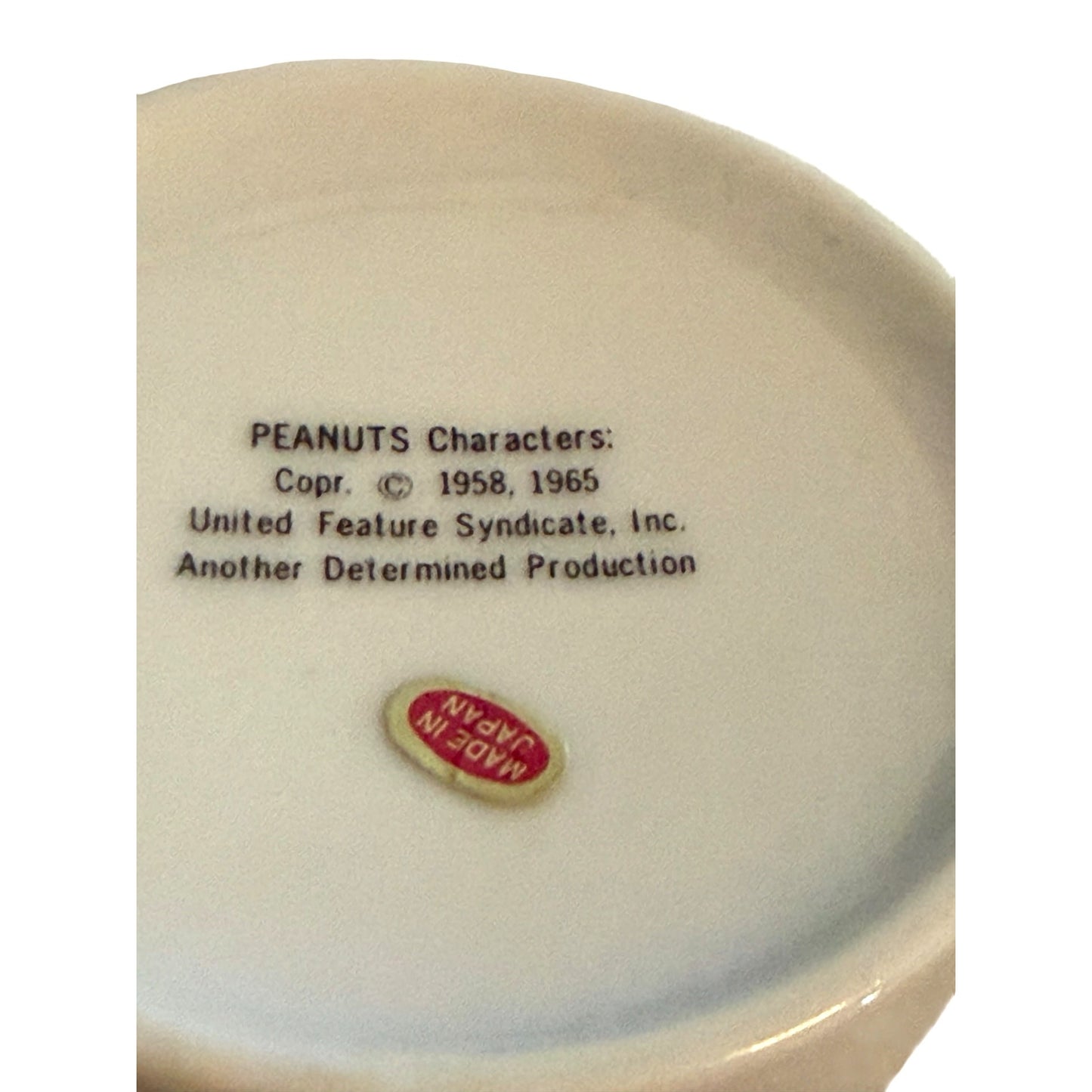Vintage Snoopy Christmas Coffee Mug Fireplace Wreath Peanuts Made in Japan Ceramic Cup