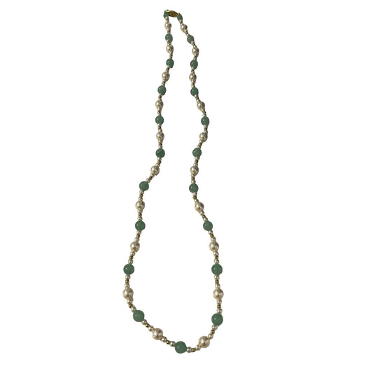Vintage Pearl and Green Bead Necklace 28 Inch Strand Gold Tone Clasp Classic Elegant Jewelry