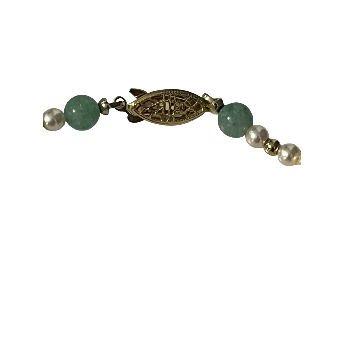 Vintage Pearl and Green Bead Necklace 28 Inch Strand Gold Tone Clasp Classic Elegant Jewelry