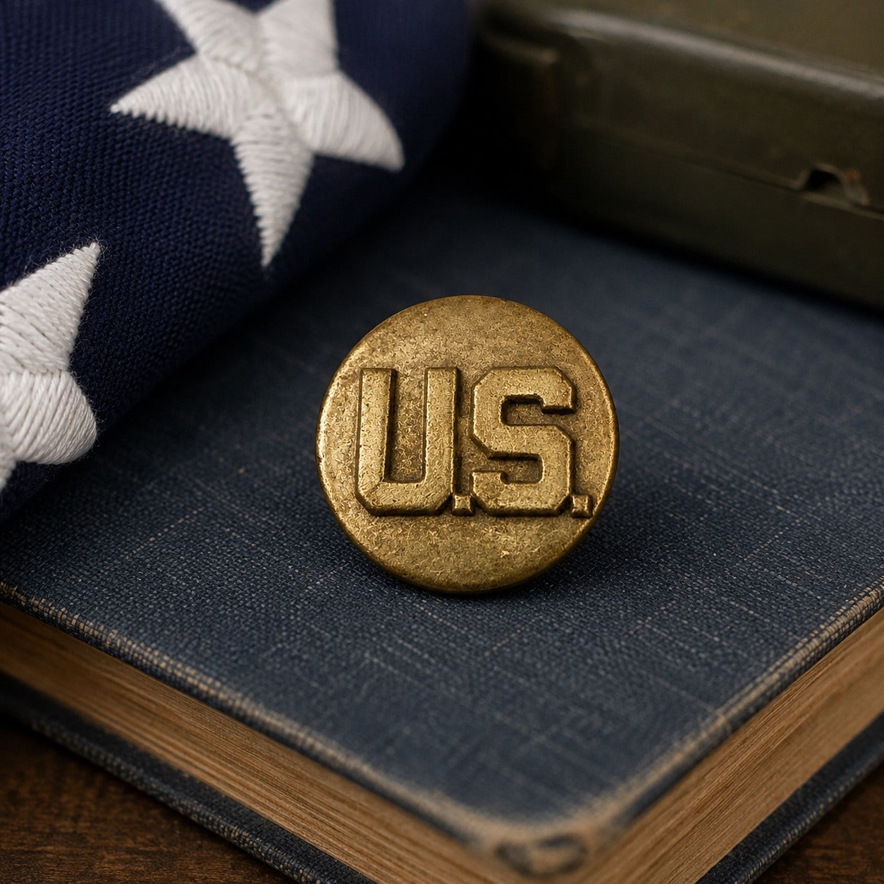 Vintage U.S. Military Lapel Pin Gold Tone Patriotic Clutch Back Pin