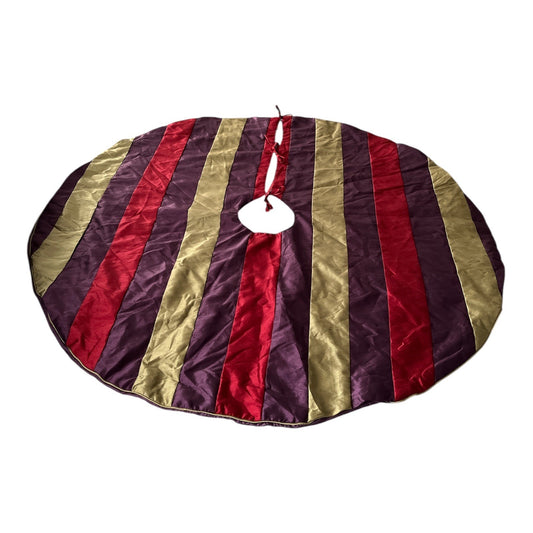 Vintage Early 2000s Rodeo Home 54" Round Christmas Tree Skirt