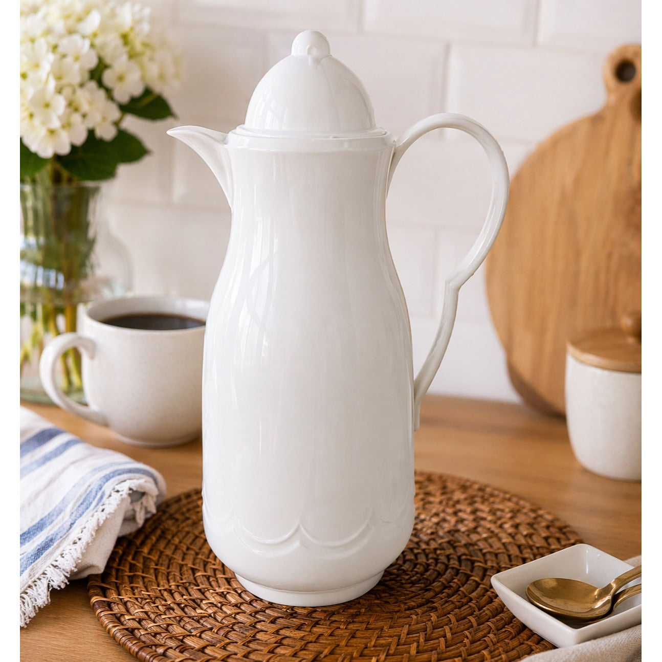 Oggi White Thermal Carafe Coffee Pitcher 12 Inch Insulated Serving Pot