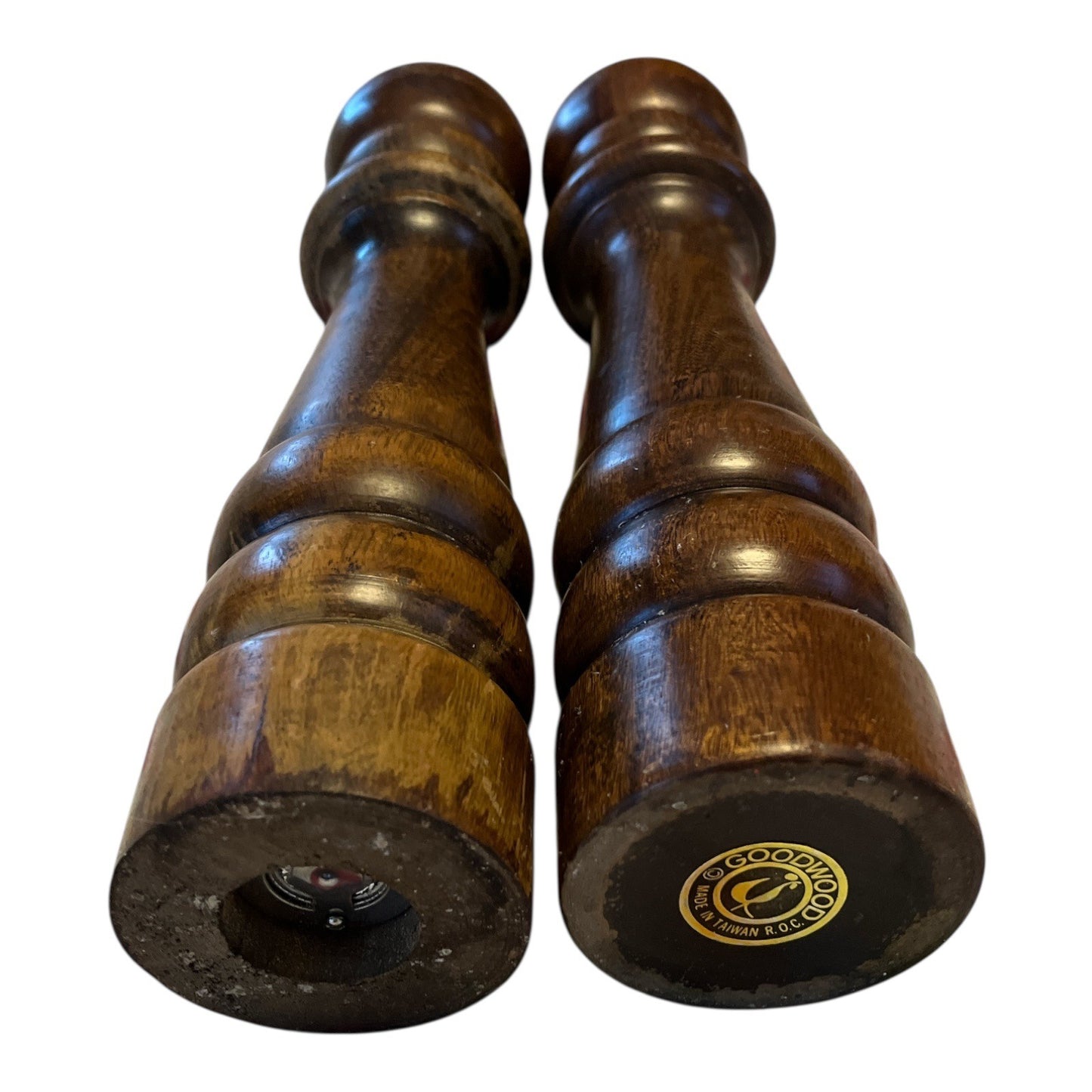 Vintage Goodwood Salt and Pepper Mill Set – Hand-Turned Wood – Made in Taiwan R.O.C. – 1970s–1980s – 13" Tall