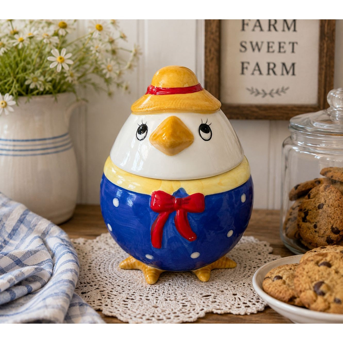 Vintage Chicken Mug With Lid Ceramic Hen Coffee Cup Blue Polka Dot Farmhouse
