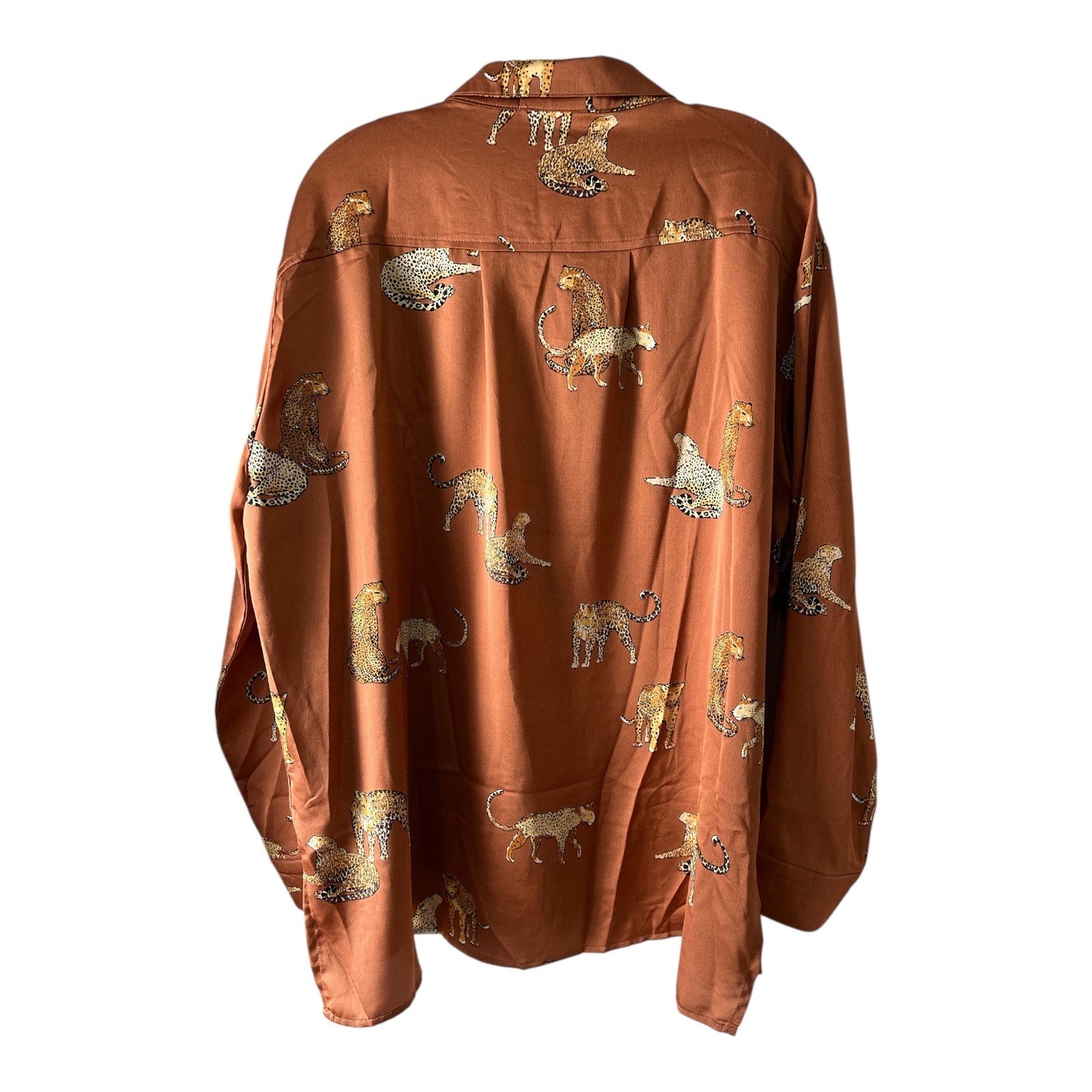 r2 Women’s XL Brown Satin Animal Print Button-Front Shirt – Cheetah Pattern – NWT