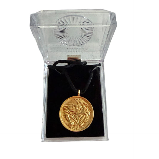 Linda Le Kinff Woman Gold Vermeil Bronze Medallion Necklace Signed Art Pendant