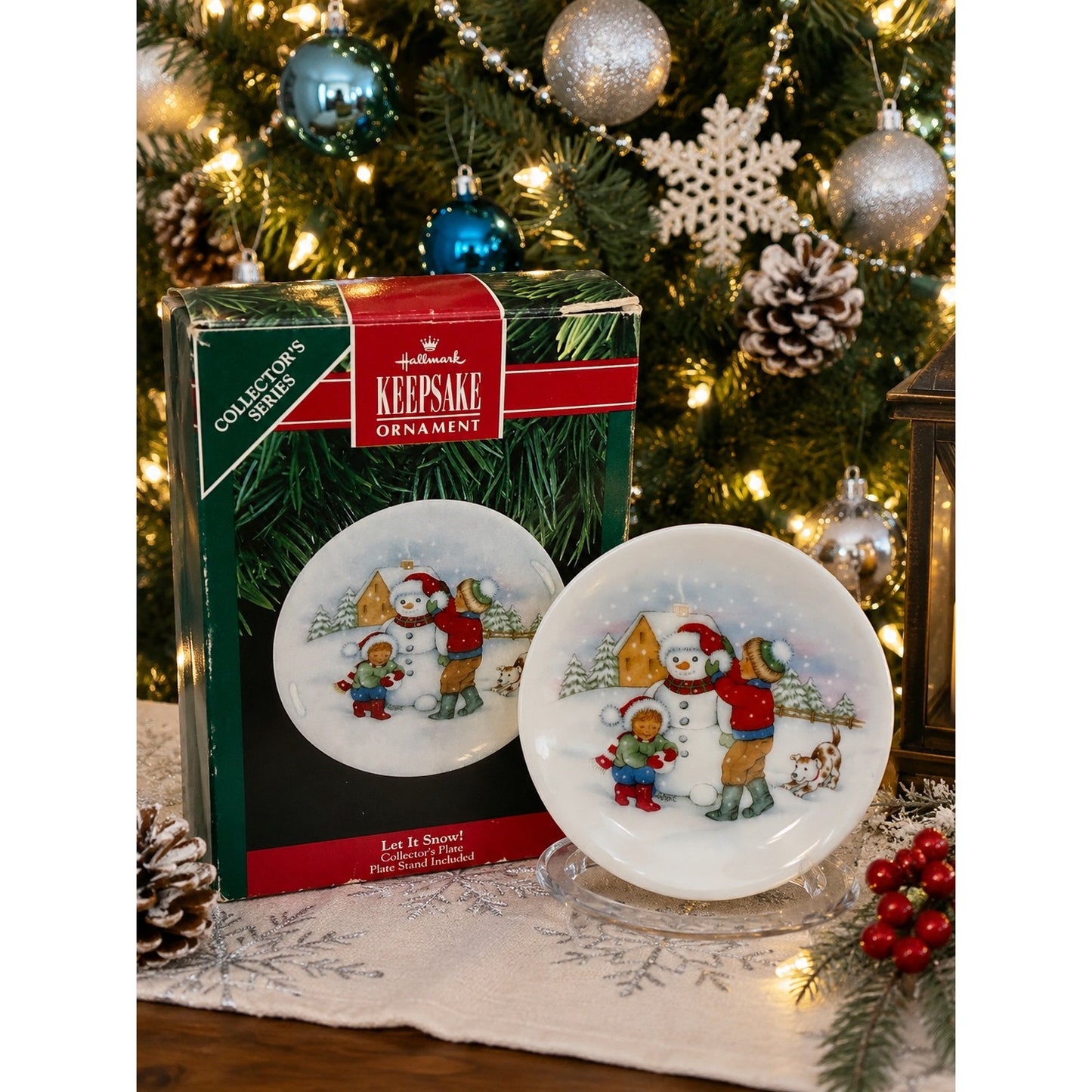 1991 Hallmark Keepsake Ornament Let It Snow Collector's Plate Fifth in Series Porcelain