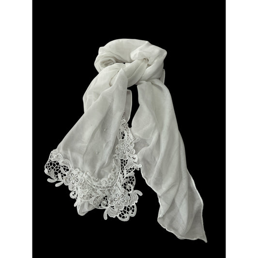 Vintage Al Multazima White Lace-Trimmed Scarf Shawl – 1990s–2000s