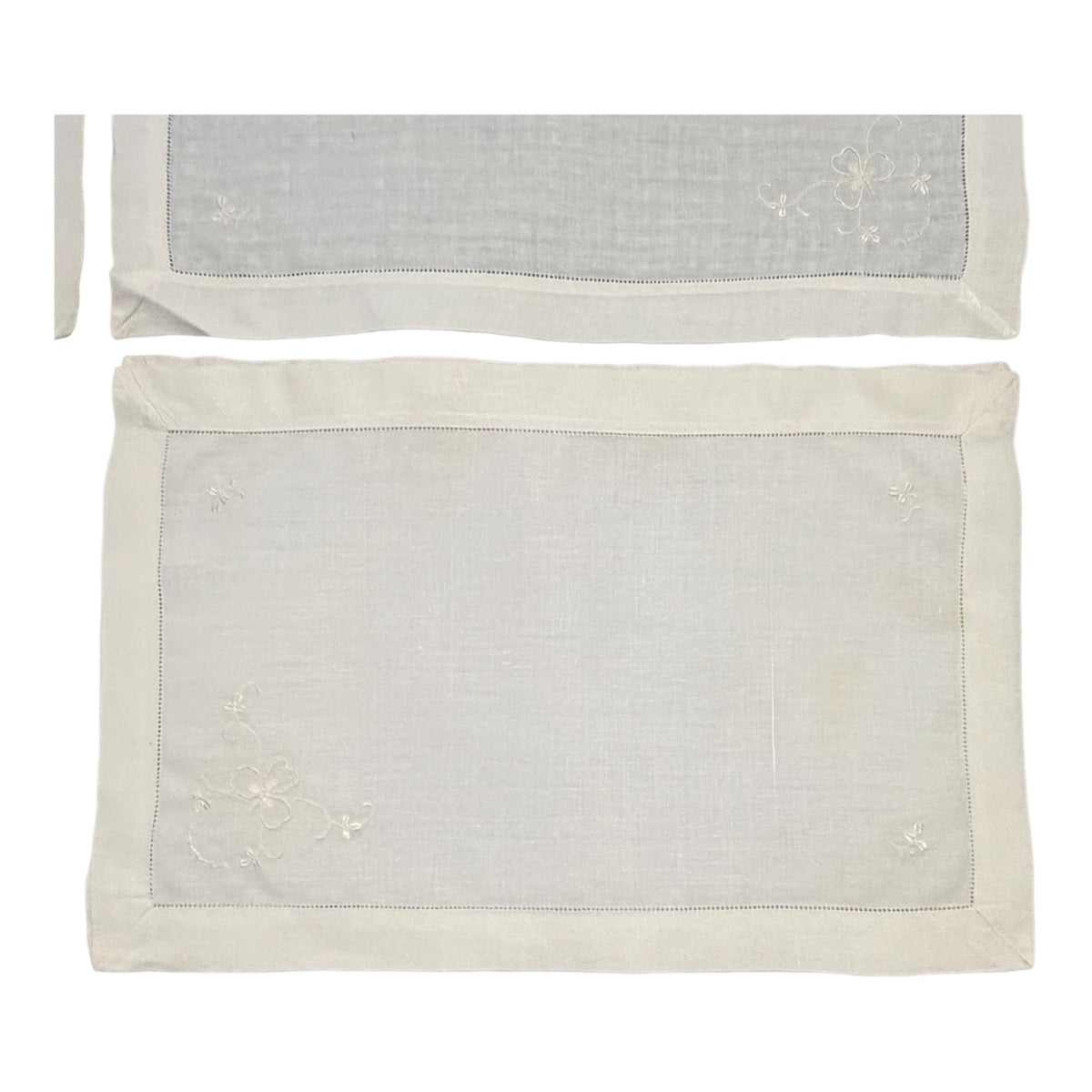 Vintage 1960s Shamrock Irish Linen Luncheon Placemats Embroidered 18x12 Set of 4
