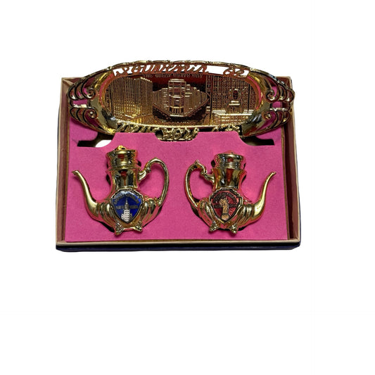 Vintage Souvenir of New York City Mini Teapot Salt Pepper Set Tray Times Square Japan