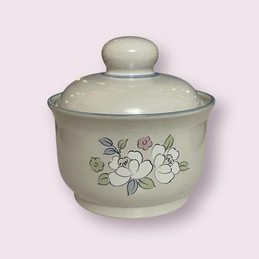 Vintage Chantilly Fleur de Lune Stoneware Sugar Bowl with Lid – Japan – Floral Pattern