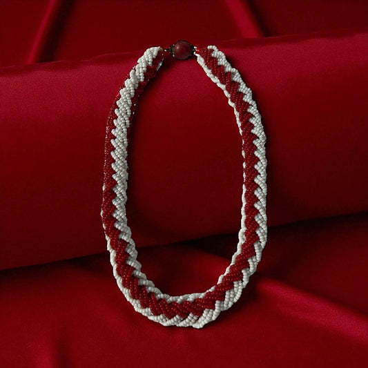 VTG Italian Red & White Glass Seed Bead Necklace – 1960s–1980s – Spiral Rope “Candy Cane” Holiday Design – Made in Italy