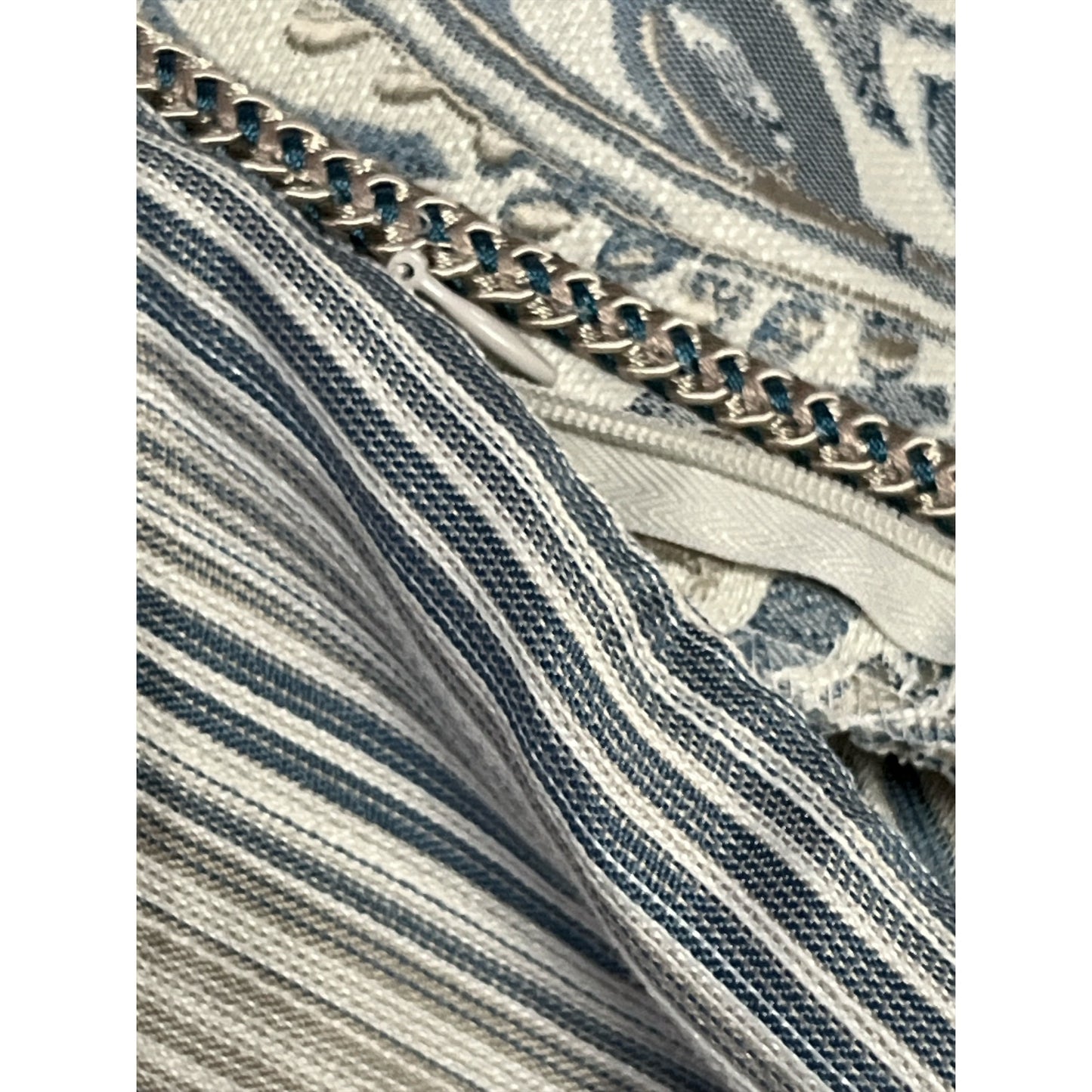 Waterford Fine Linens Pair of Paisley Pillow Shams Blue Silver 20x26 Early 2000s