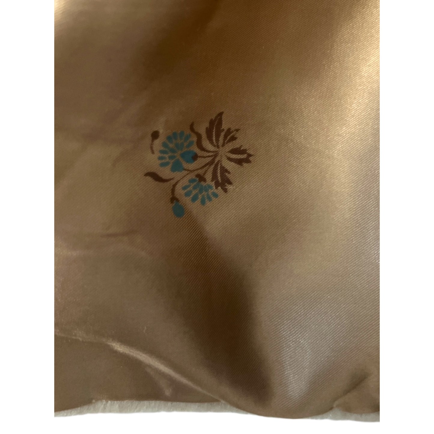 Vintage Mid-Century Fur Stole – Printed Satin Lining – Blonde Wrap Cape (Coarse Texture, Possibly Real Fur)