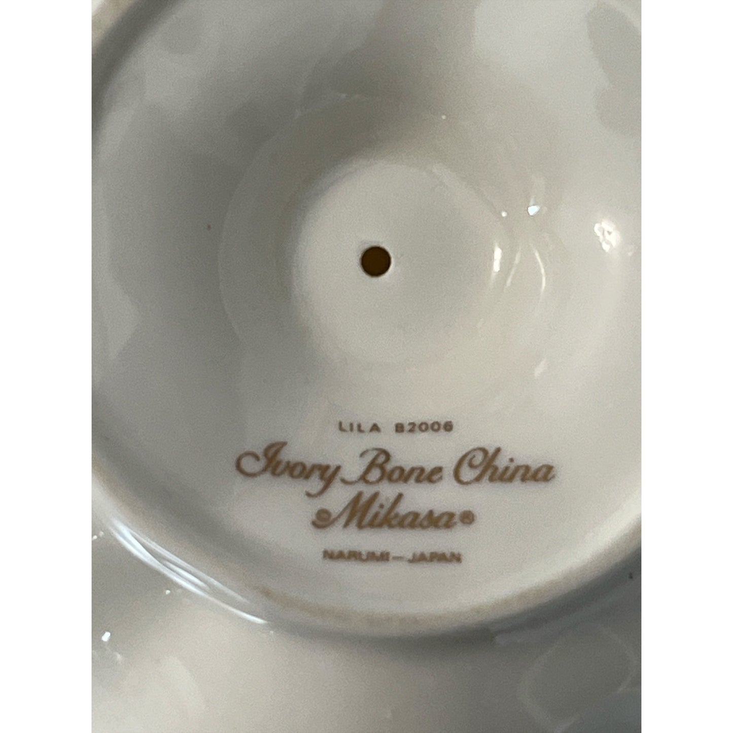 Mikasa Lila B2006 Ivory Bone China Candlestick Holder Floral Japan