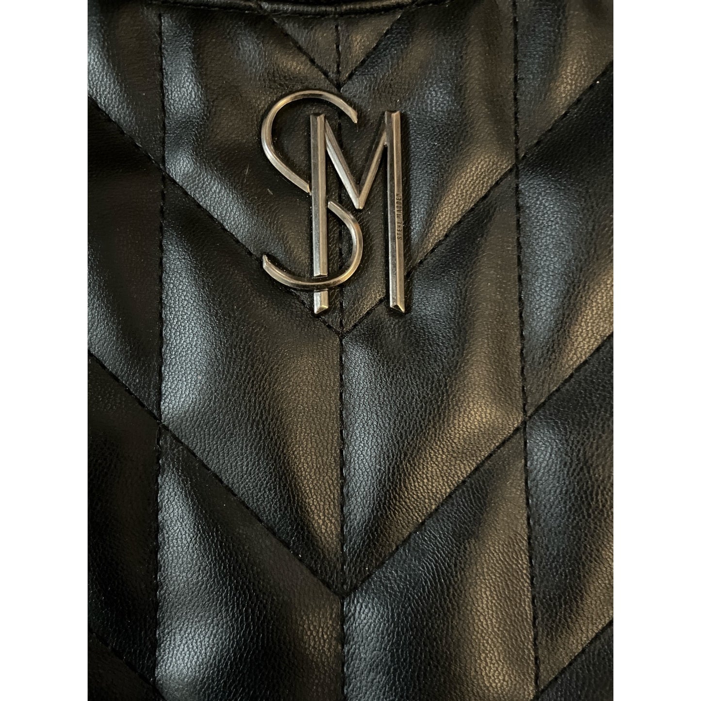 Steve Madden Quilted Black Shoulder Bag SM Logo Chain Strap Hobo Style