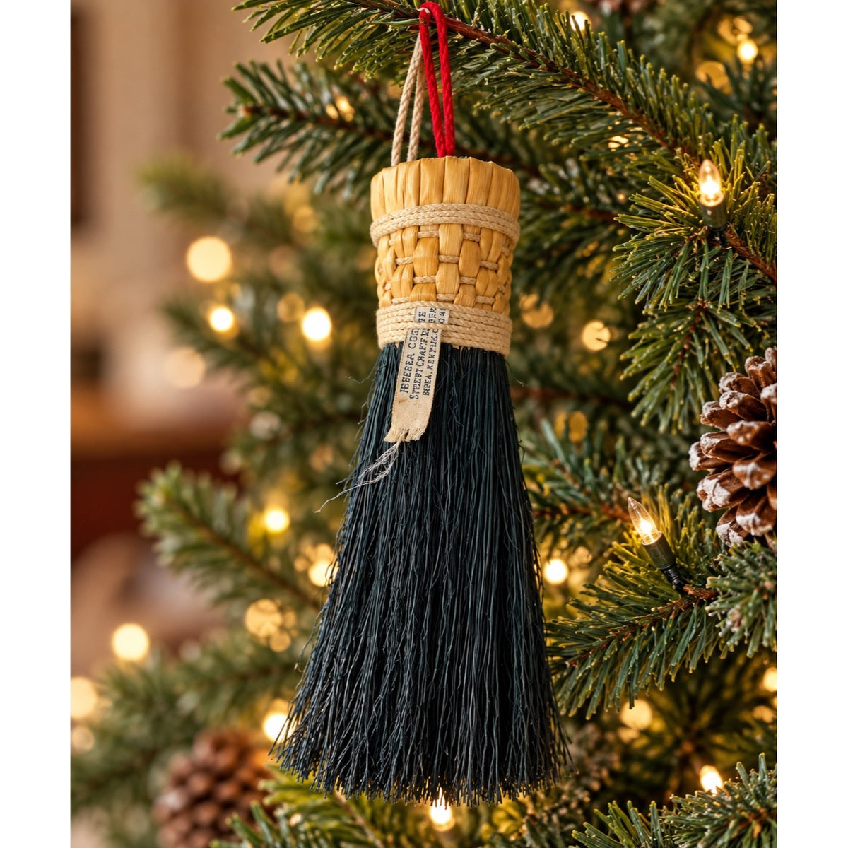 Vintage Berea College Student Craft Whisk Broom Kentucky Appalachian Folk Art 8 Inch